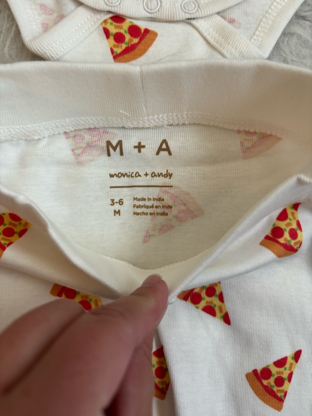 Monica + Andy White Baby Gender Neutral Matching Set with Pizza AOP - Picture 3 of 4
